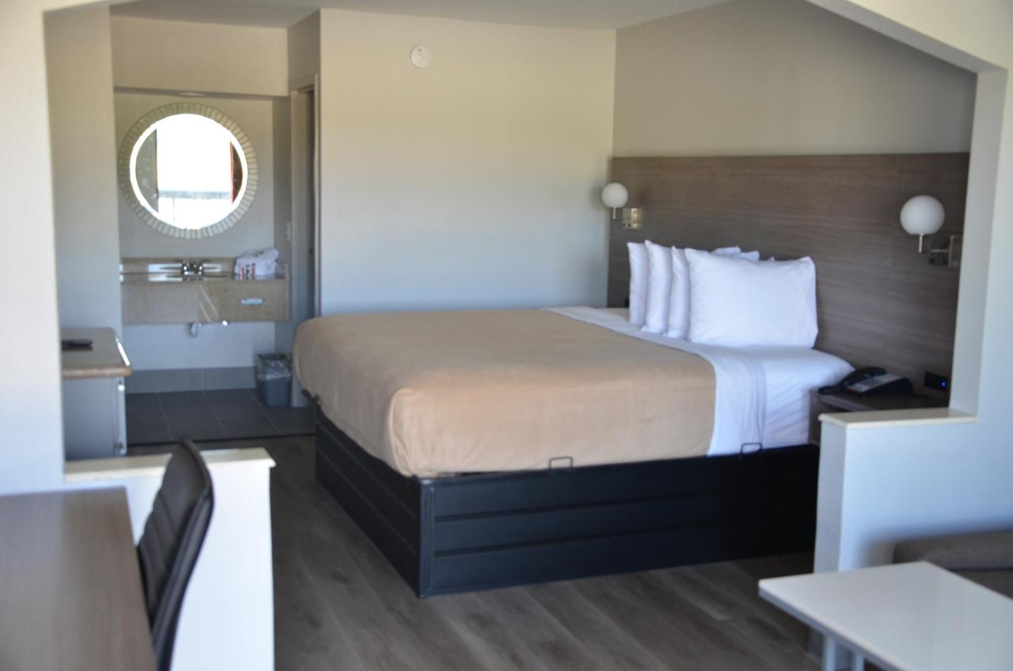 Baymont Suites Covington Exteriör bild