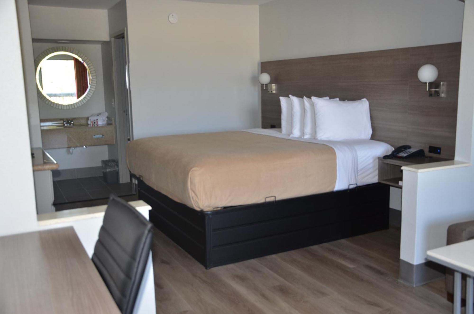 Baymont Suites Covington Exteriör bild