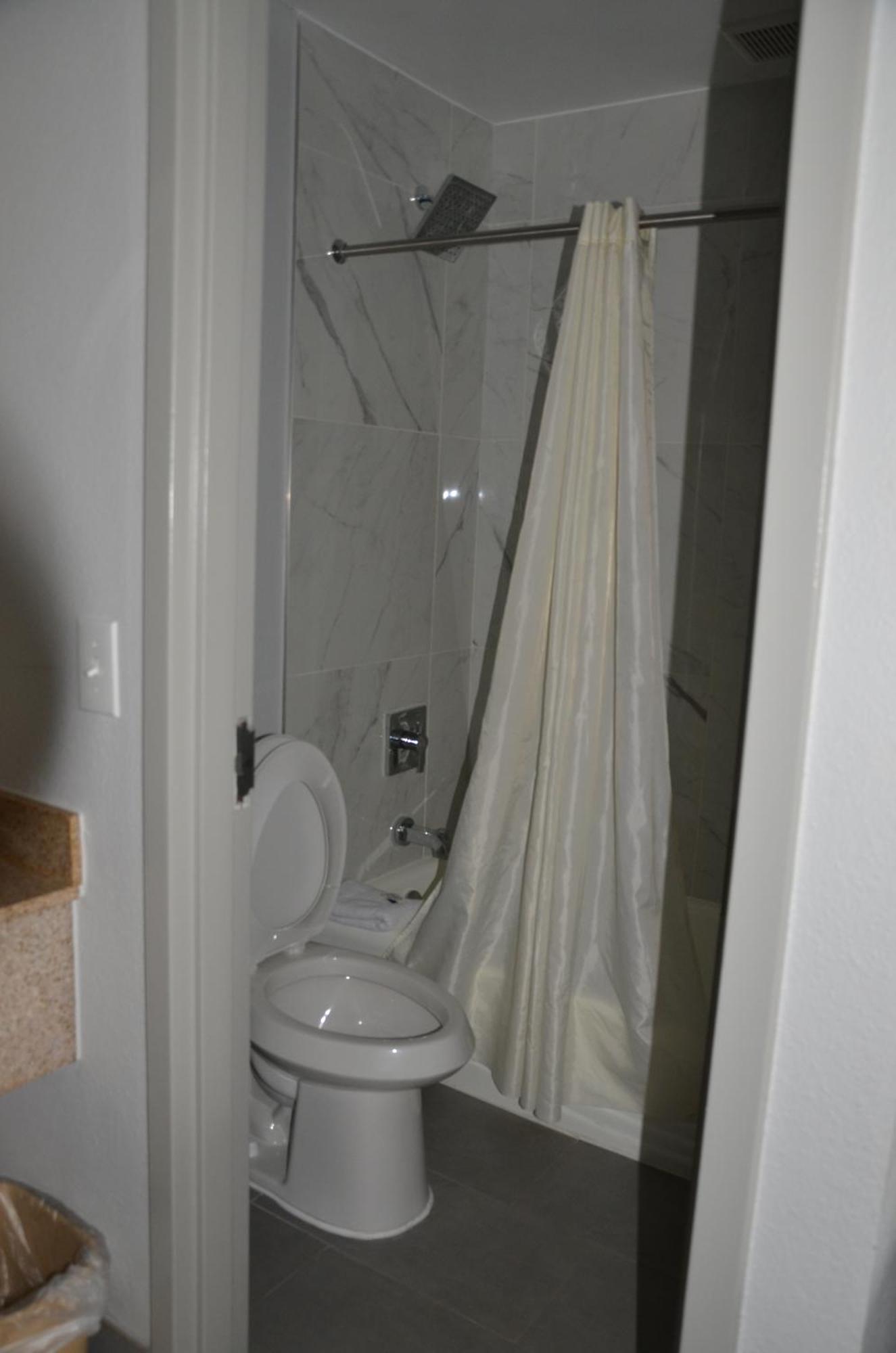 Baymont Suites Covington Exteriör bild